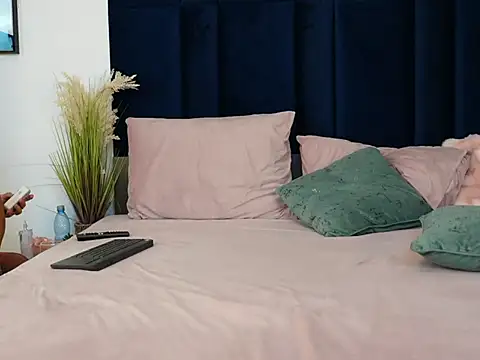 RoxyRoxan Chat XXX live