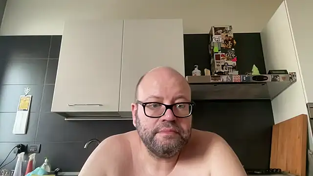 theitalianbear XXX чат на живо