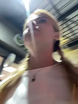 Chat +18 de HarrietDart ao vivo