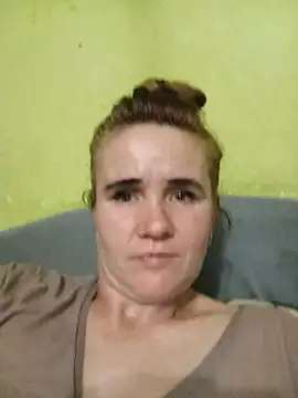 SannyMILF Adlı Modelin Canlı XXX Sohbeti