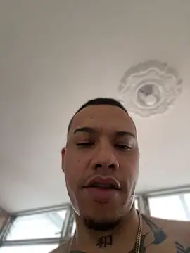 AlphaMasterXxx XXX чат на живо