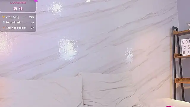 mia_gold_'s Live XXX Chat