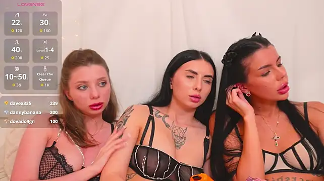 แชท XXX สดของ bunnybads