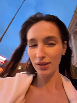-missbehaving-'s Webcam Show