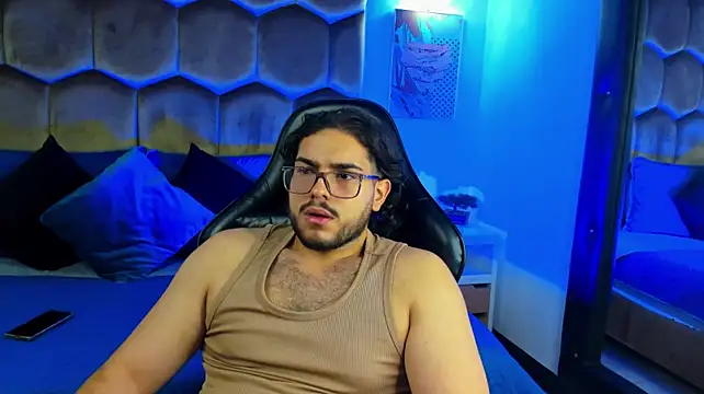 Enzo_bossJS Live XXX Chat