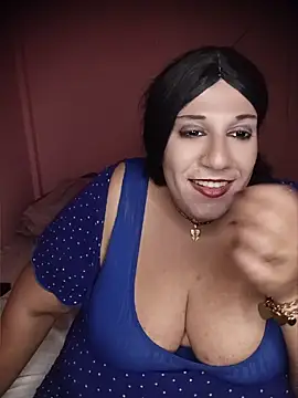 XXX chat uživo modela Strongshemail