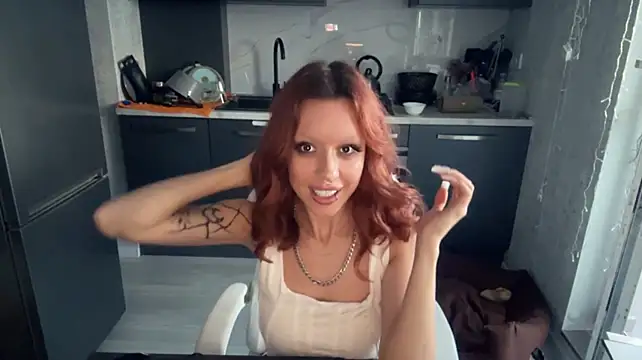צ'אט XXX בשידור חי של StephenieTron