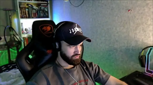 Czat XXX na żywo – _Serious_Man