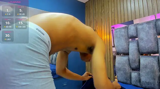 Chat +18 de Colby_driscoll ao vivo