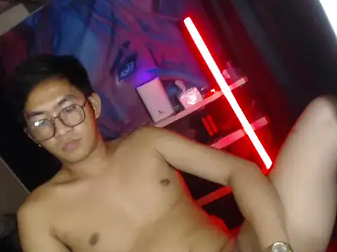 Yourbigcockasian_xx Adlı Modelin Canlı XXX Sohbeti