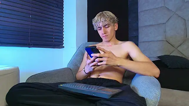 Tyler_Mcrey webcam show