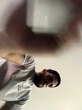 Karim_mansur Pertunjukan Webcam