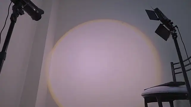 JULI_RICO1 élő XXX-chatje