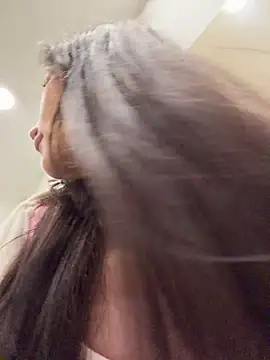 Chat XXX ao vivo de -missbehaving-