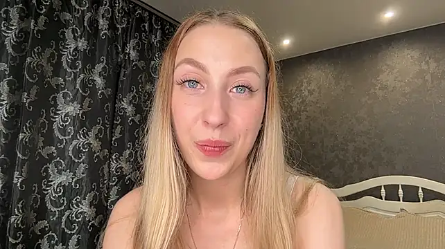 TheresaCyphertn Live XXX chat