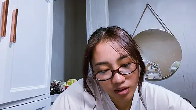 Chatroom XXX en direct de reikahanazono