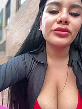 Issane_Peru Live XXX Chat