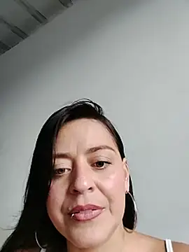 LUNAGREEN_1 – Live XXX-chat