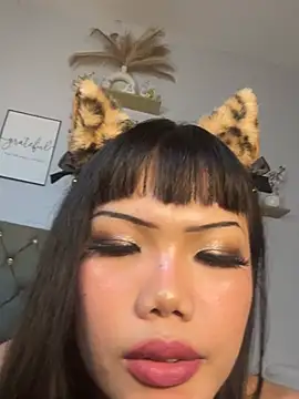 StarLovee live XXX chat