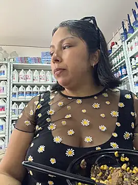 Chat +18 de ISABELLA__LUNA ao vivo