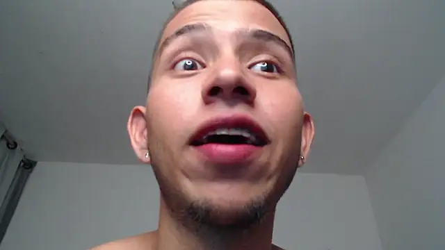 harold_18_'s Live XXX Chat
