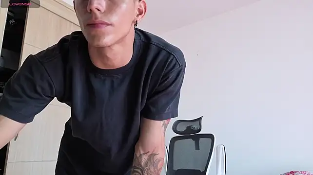 Cristopher23_ – Naživo XXX chat