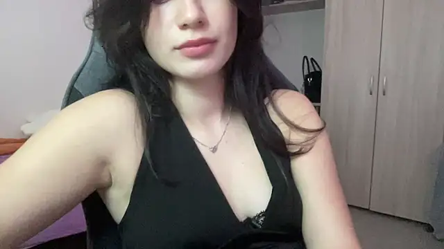 XXX chat uživo modela Toviraa
