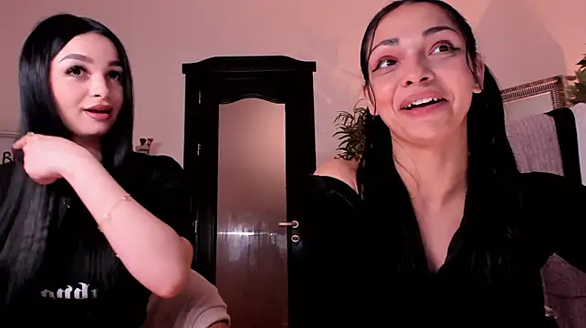 Cheerishh's Webcam Show