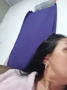 Sarahsua – Naživo XXX chat