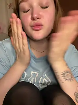 Živý XXX chat LunaBlom12