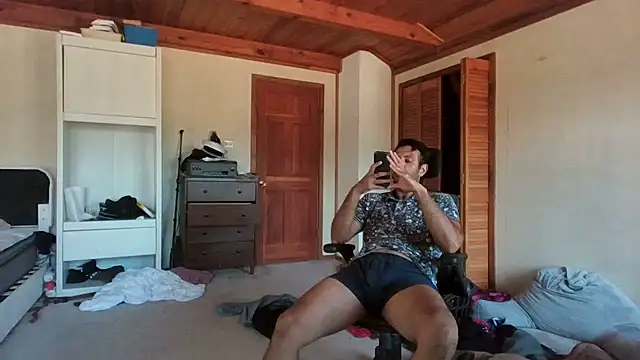 cashmasterzobistone Webcam show
