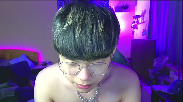 Hitoshi1210 Show in webcam