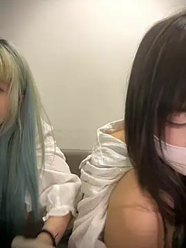 Rocket-Girl Pertunjukan Webcam