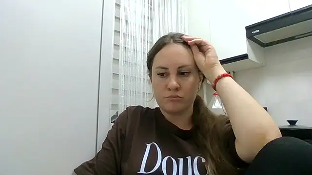 MeadowEyes' Live XXX Chat