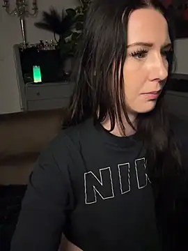 Trixie-Tainted Webcam-Show