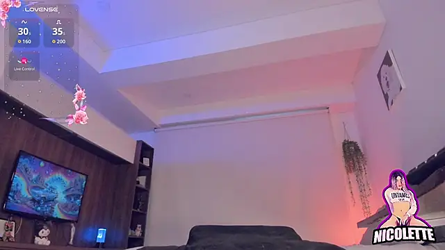 nicolette_tay 在線直播表演
