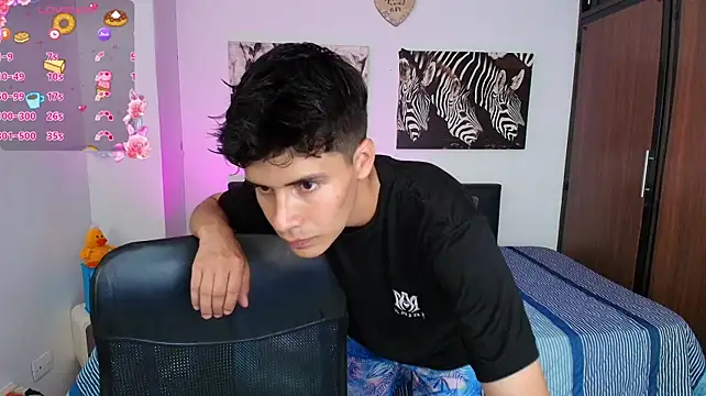Jacob5_n Live XXX chat