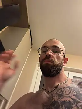 Matthewnoir Show in webcam