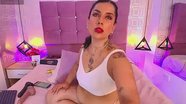 Chat +18 de Victoria_Elektra ao vivo