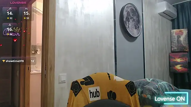 צ'אט XXX בשידור חי של Stacy_Davice