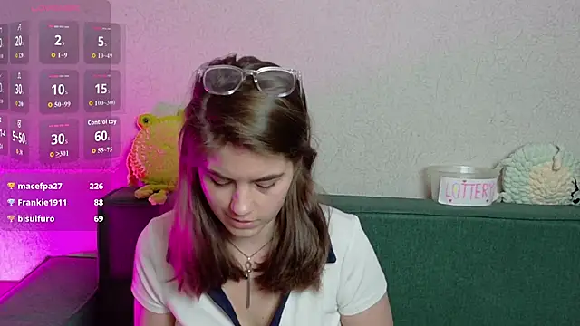 Chatroom XXX en direct de ElzaBlis