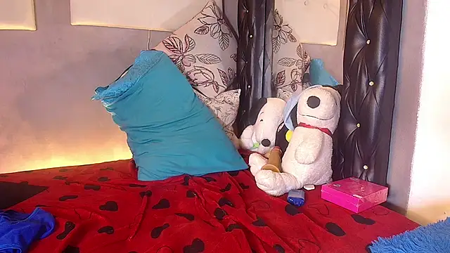 Ehkay_'s Live XXX Chat