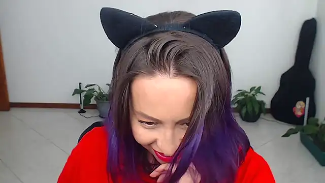 charlottezoe15 Adlı Modelin Canlı XXX Sohbeti