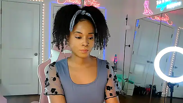 JazmineFoxx: вебкам-шоу