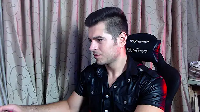 alphafingod's Live XXX Chat