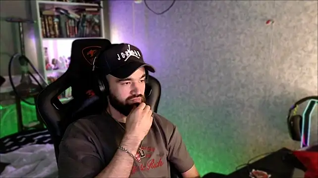 _Serious_Man 即時 XXX 聊天