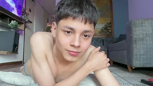 Andy_Belier23 Adlı Modelin Web Kamerası Şovu