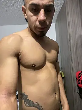 Taylor_DiamondBoy Live XXX-Chat