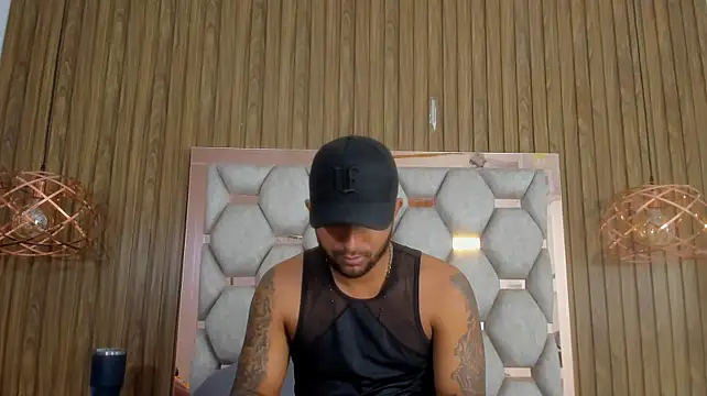 XXX chat uživo modela Robin_Rief