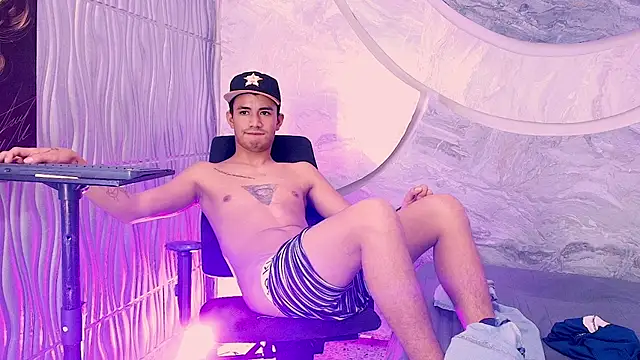 Chat +18 de NIO_KLOUDS_ ao vivo